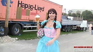 Frivoles Oktoverfest – Public Arschgefickt und Vollgespritzt auf der Wiesn – Aische Pervers